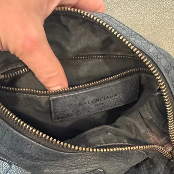 Balenciaga Black Leather Crossbody Bag - Picture 3 of 3